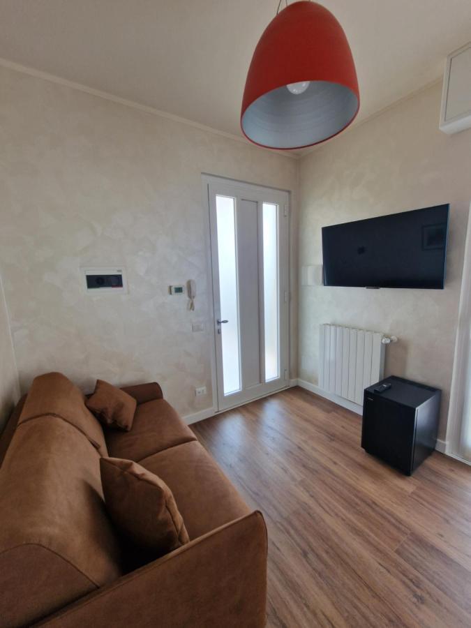B&B A Due Passi Dal Lago Adro Extérieur photo