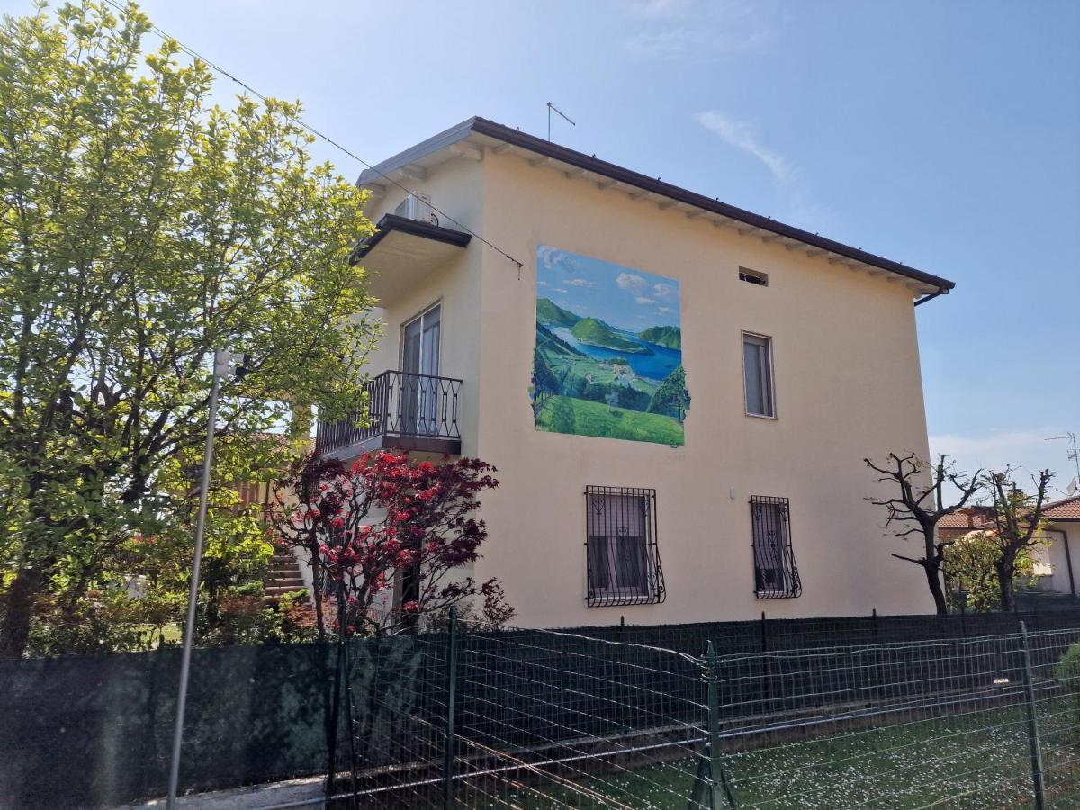 B&B A Due Passi Dal Lago Adro Extérieur photo